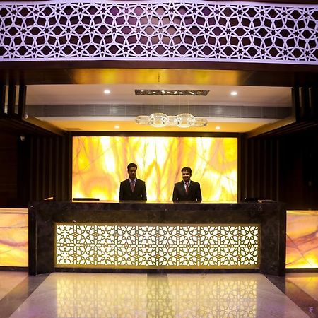 Meghdoot Hotel & Resort Ujjain Dış mekan fotoğraf